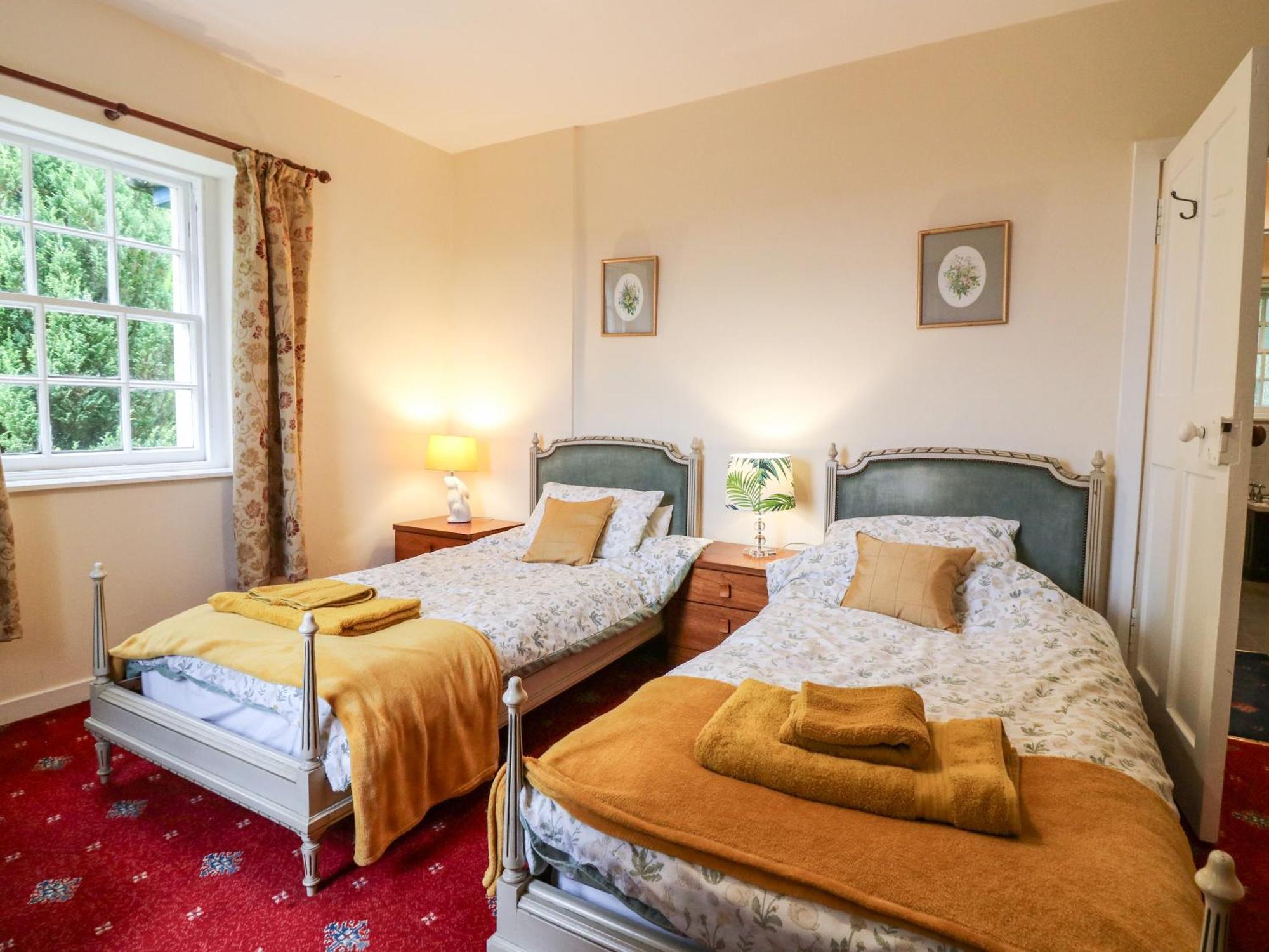 North Lodge Форфар Екстериор снимка